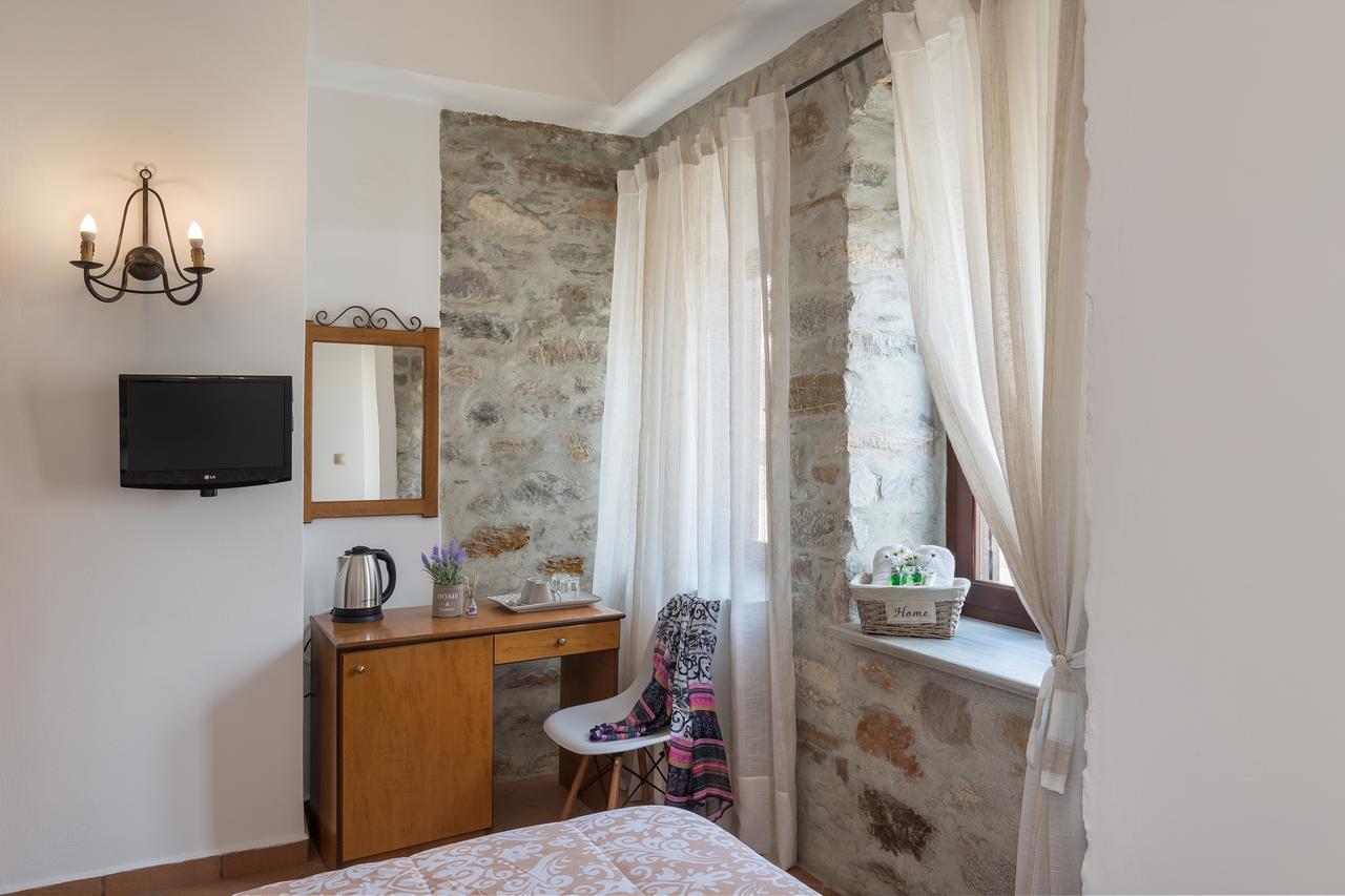 Iliada Hotel Ermoupoli Bagian luar foto