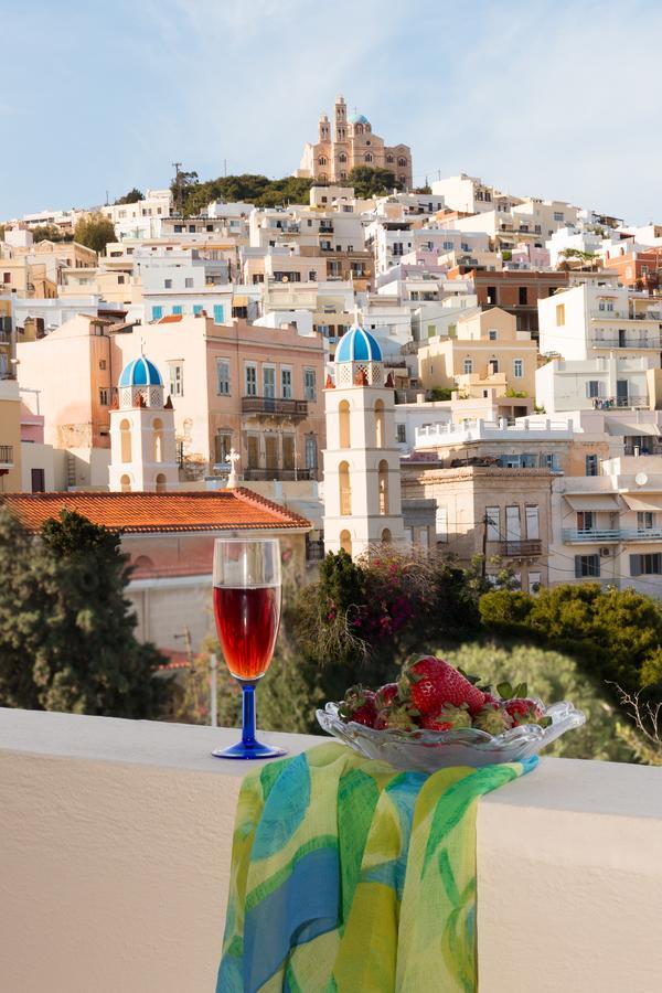 Iliada Hotel Ermoupoli Bagian luar foto