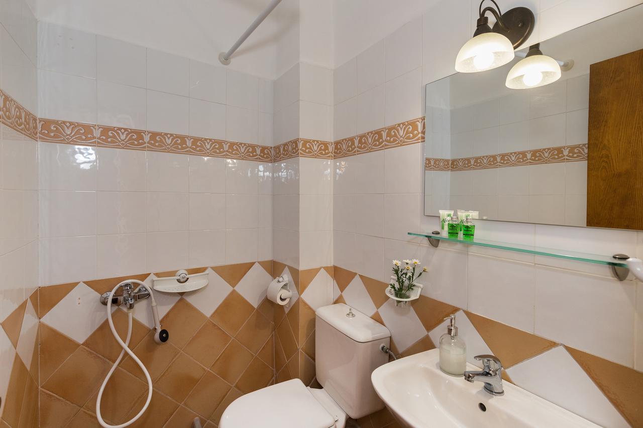 Iliada Hotel Ermoupoli Bagian luar foto