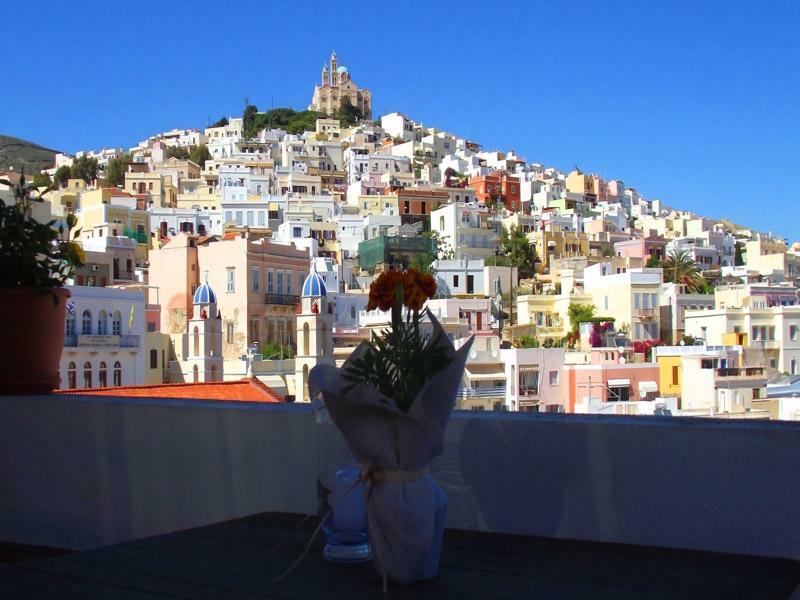 Iliada Hotel Ermoupoli Bagian luar foto
