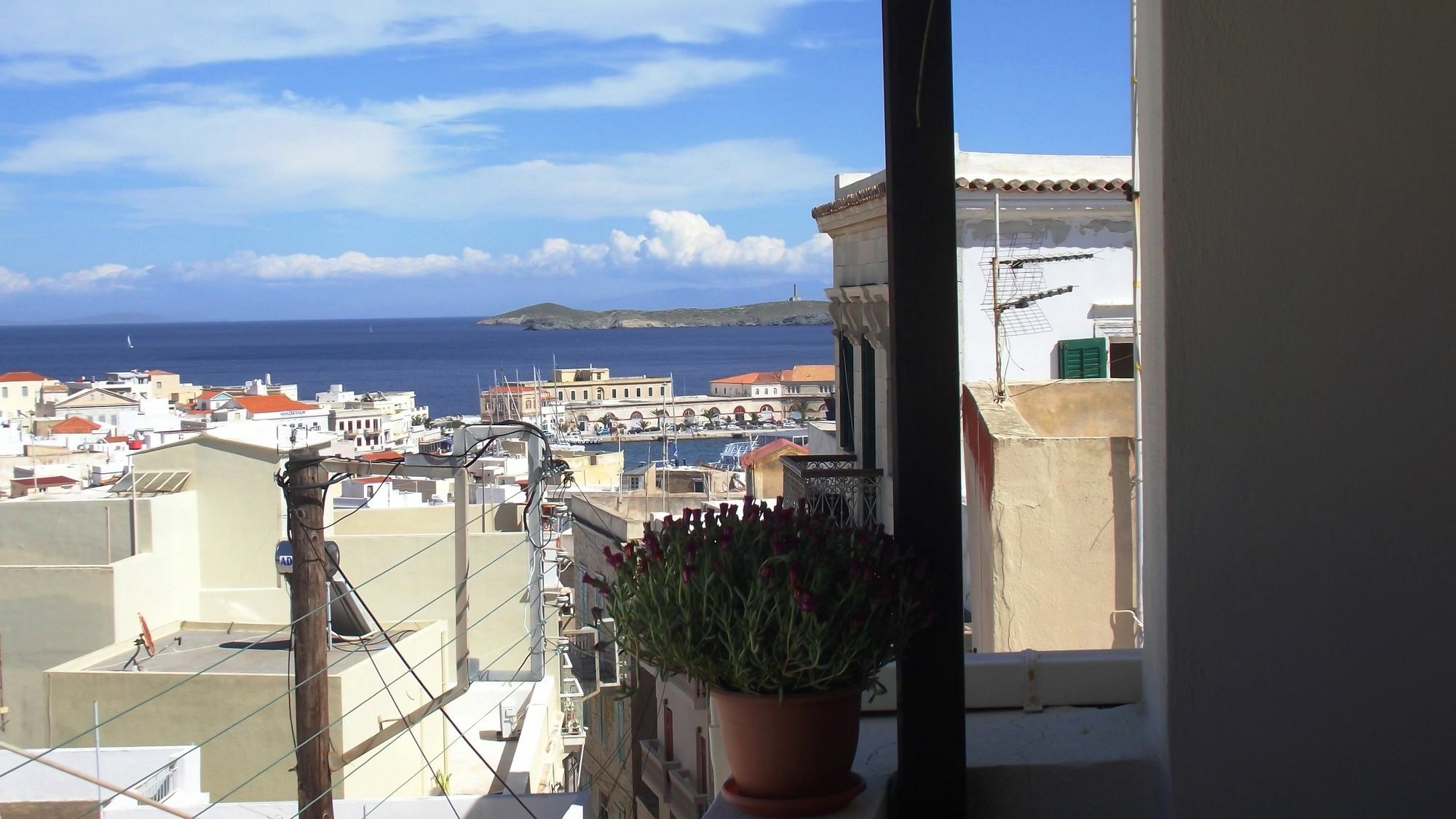 Iliada Hotel Ermoupoli Bagian luar foto