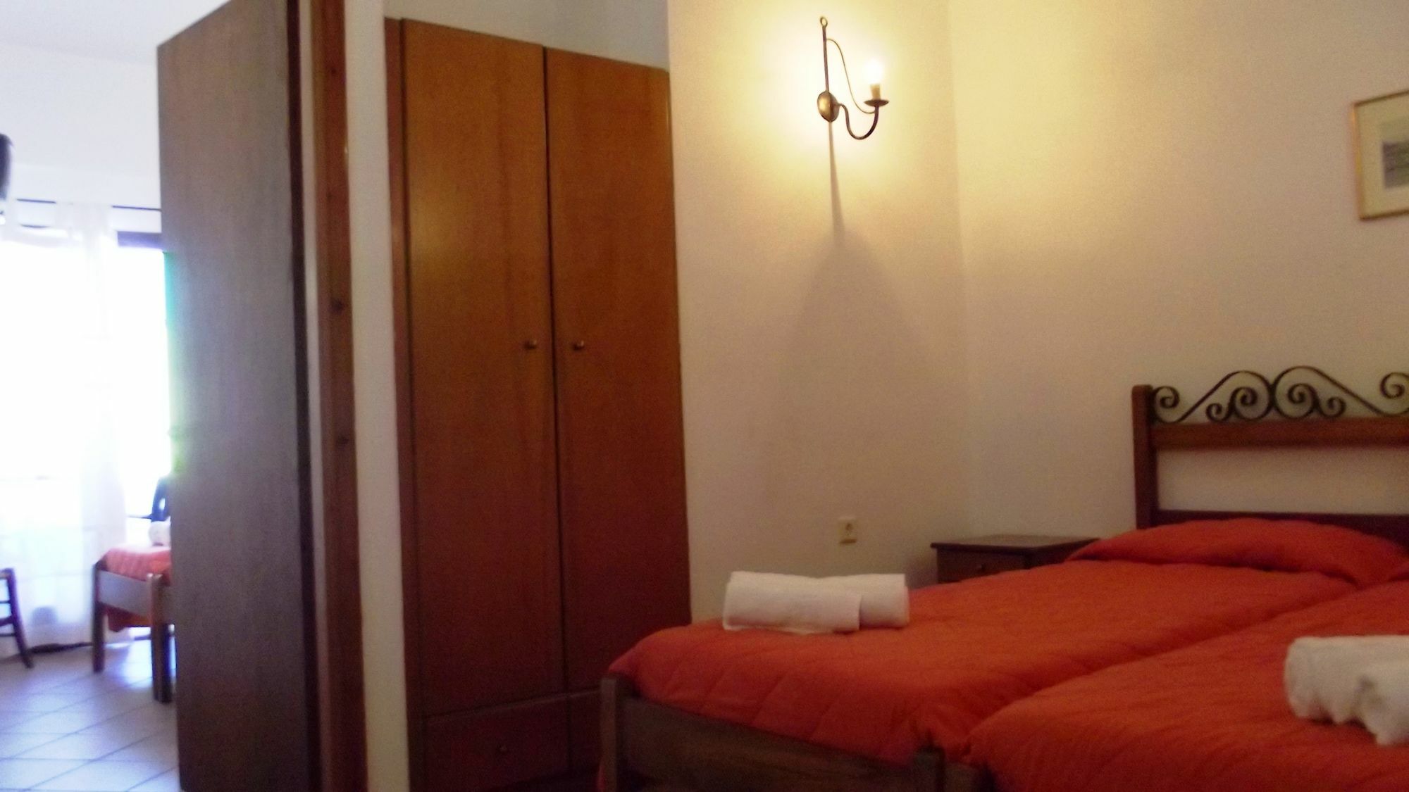 Iliada Hotel Ermoupoli Bagian luar foto